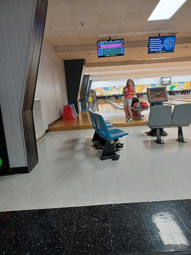 Bowling Alley «Classic Bowling Center», reviews and photos, 75 Huffaker Rd NW, Rome, GA 30165, USA