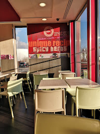 Atmosphère du Restaurant KFC Lille Seclin - n°5