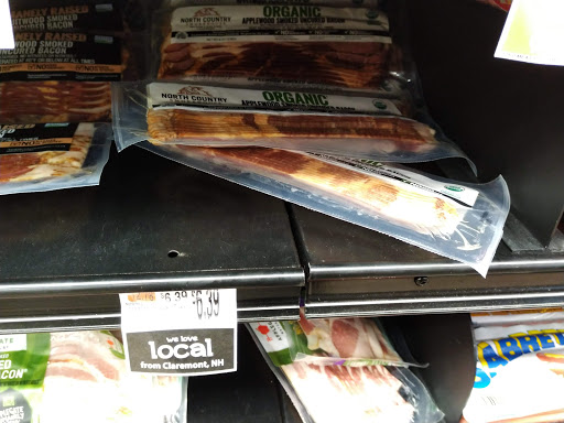 Grocery Store «Hannaford Supermarket», reviews and photos, 220 Washington St, Claremont, NH 03743, USA