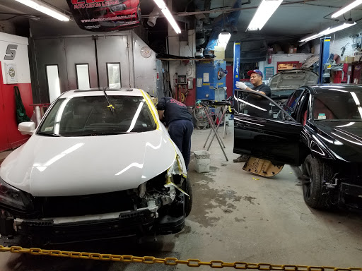 Auto Body Shop «C & F Auto Custom & Frame», reviews and photos, 14 E St, Lowell, MA 01851, USA