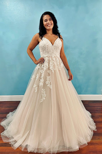 Bridal Shop «Wedding Gallery - Frenchtown», reviews and photos, 801 N 2nd St, St Charles, MO 63301, USA