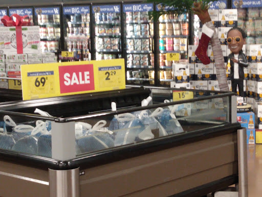 Grocery Store «Kroger», reviews and photos, 704 Euclid Ave, Lexington, KY 40502, USA