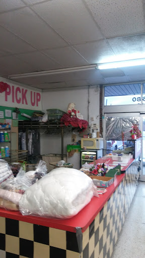 Laundromat «Tubs & Tumbler Coin Laundry & Dry Cleaning Service», reviews and photos, 3680 Elizabeth St, Wayne, MI 48184, USA