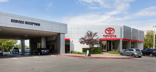Toyota Dealer «Folsom Lake Toyota», reviews and photos, 12747 Folsom Blvd, Folsom, CA 95630, USA