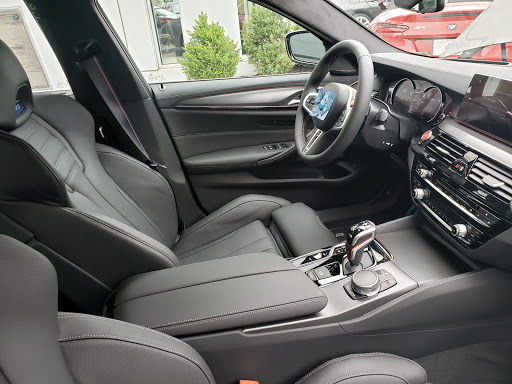 BMW Dealer «BMW of Greenwich», reviews and photos, 355 West Putnam Avenue, Greenwich, CT 06830, USA