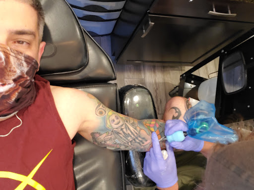 Tattoo Shop «Powerline Tattoo», reviews and photos, 708 Reservoir Ave, Cranston, RI 02910, USA