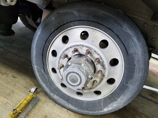 Tire Shop «Speedco Truck Lube and Tires», reviews and photos, 1111 Bucksnort Rd, Jackson, GA 30233, USA