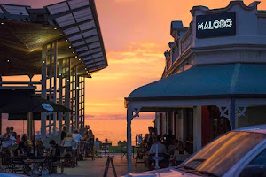 MALOBO Bakery & Terrace Bar