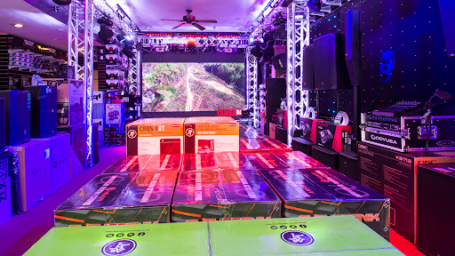 DJ Custom Audio image