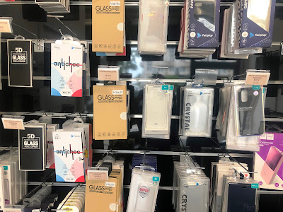 AZADI PHONE à Montigny-le-Bretonneux