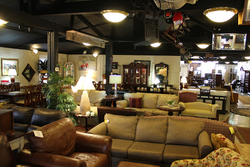 Furniture Store «Furniture4U of Lititz», reviews and photos, 243 S Broad St, Lititz, PA 17543, USA