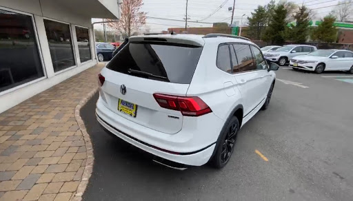 Volkswagen Dealer «Reydel Volkswagen, Sales & Service Center, Edison New Jersey VW Dealer», reviews and photos, 2034 NJ-27, Edison, NJ 08817, USA