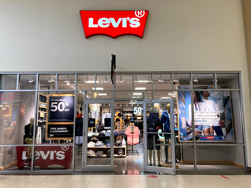 Levi's Outlet Store - FOXWOOD TANGER OUTLETS, 455 Trolley Line Blvd Suite  660, Mashantucket, Connecticut, US - Zaubee