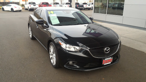 Nissan Dealer «Younker Nissan», reviews and photos, 3401 E Valley Rd, Renton, WA 98057, USA