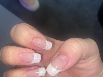 Simply Nails