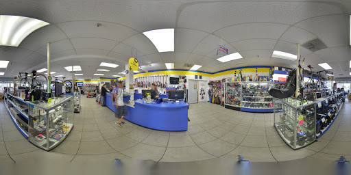 Pawn Shop «La Familia Pawn and Jewelry», reviews and photos, 2057 Americana Blvd, Orlando, FL 32839, USA