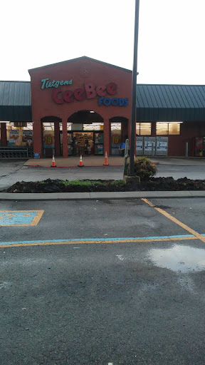 Grocery Store «Tietgens Cee Bee», reviews and photos, 815 N Main St, Mt Pleasant, TN 38474, USA