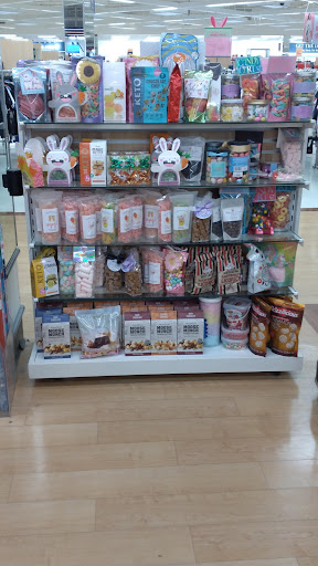 Department Store «Marshalls & HomeGoods», reviews and photos, 6128 Grand Ave, Gurnee, IL 60031, USA