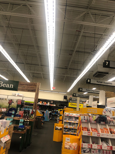 Office Supply Store «Staples», reviews and photos, 1075 N Main St, Warrington, PA 18976, USA