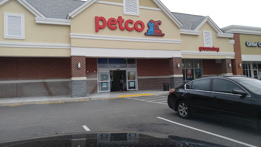 Pet Supply Store «Petco Animal Supplies», reviews and photos, 12611 Jefferson Davis Hwy, Chester, VA 23831, USA