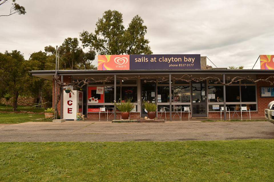 Sails Cafe At Clayton Bay 5256