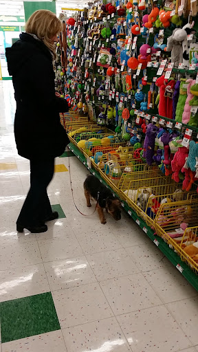 Pet Supply Store «Pet Supplies Plus», reviews and photos, 3820 Milan Rd, Sandusky, OH 44870, USA
