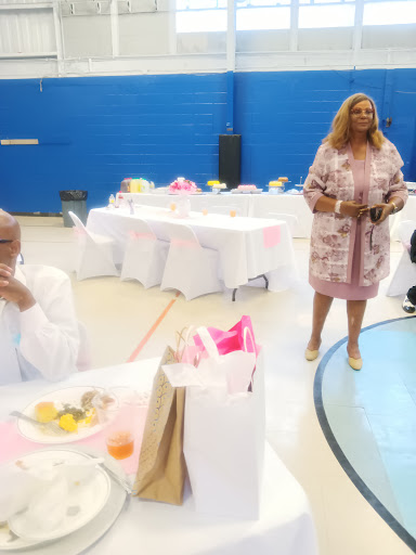 Recreation Center «Tobie Grant Recreation Center», reviews and photos, 644 Parkdale Dr, Scottdale, GA 30079, USA