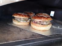Hamburger du Livraison de repas à domicile Ô Tabarnak Food truck à Saint-Domineuc - n°8