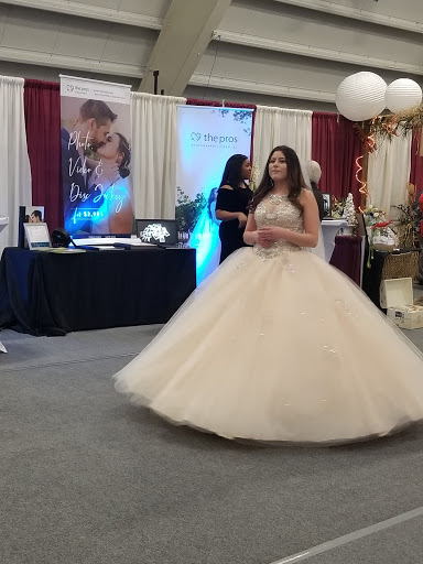 Bridal Shop «Sue Ames Bridal Outlet», reviews and photos, 202 N 10th St, Allentown, PA 18102, USA