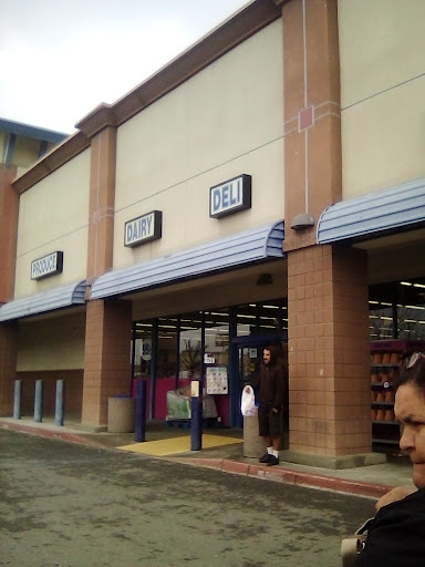 Discount Store «99 Cents Only Stores», reviews and photos, 626 Cecil Ave, Delano, CA 93215, USA