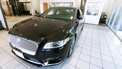 Lincoln Mercury Dealer «East West Lincoln», reviews and photos, 7591 Annapolis Rd, Landover Hills, MD 20784, USA