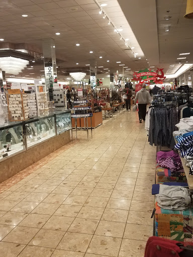 Shopping Mall «Neshaminy Mall», reviews and photos, 707 Neshaminy Mall, Bensalem, PA 19020, USA