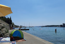 Krk beach'in fotoğrafı çok temiz temizlik seviyesi ile