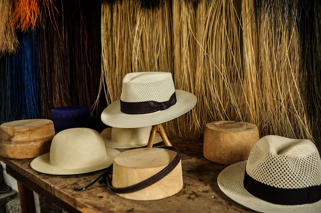 Opiniones de Fábrica de Sombreros Pachay Hat's en Montecristi - Tienda