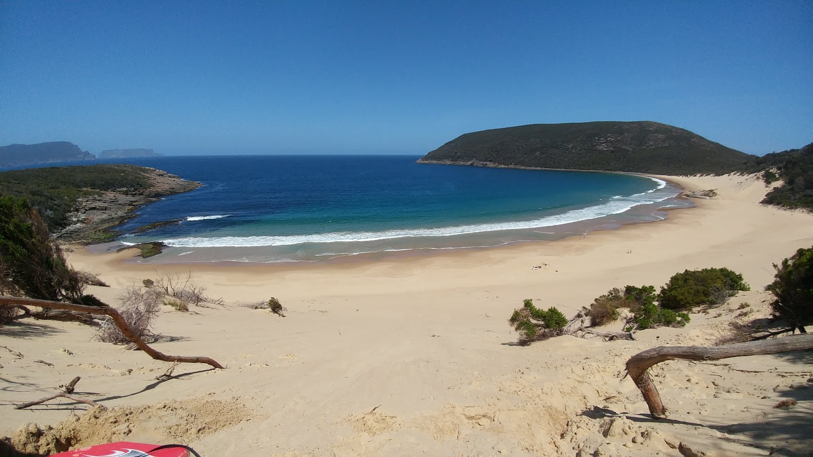 Foto van Cape Pillar Beach met ruime baai