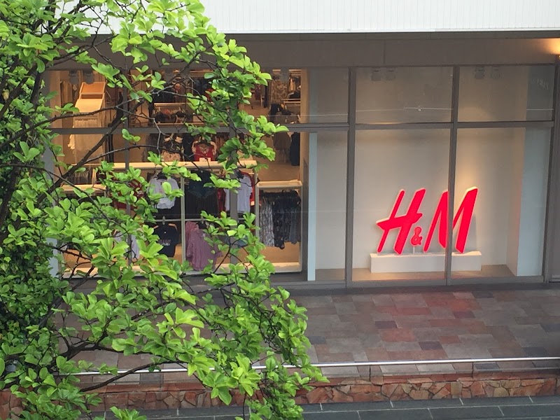 H&Mパークプレイス大分店