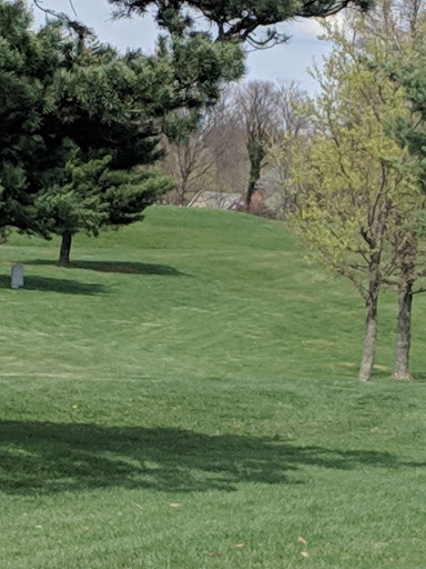 Golf Course «Meadowood Golf Course», reviews and photos, 1911 Golf Club Dr, Burlington, KY 41005, USA