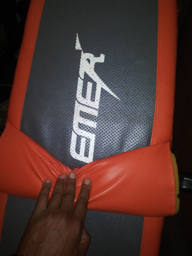 Truck Rental Agency «U-Haul Moving & Storage of South Philadelphia», reviews and photos, 1015-25 S 12th St, Philadelphia, PA 19147, USA