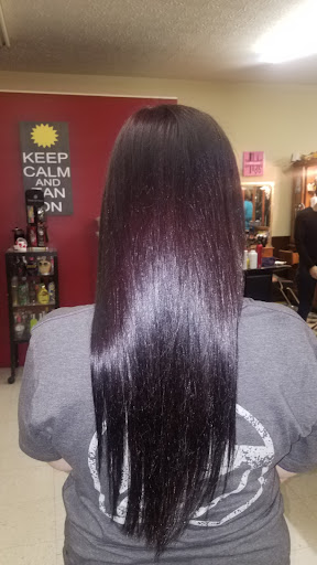 Beauty Salon «Top Notch Salon», reviews and photos, 92 Bluebird Ct, Lawrenceburg, KY 40342, USA