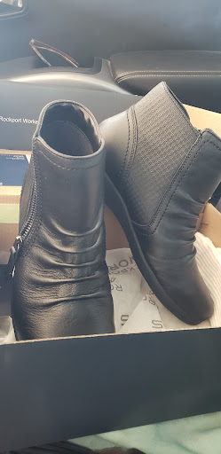 Shoe Store «Industrial Shoe Co», reviews and photos, 4100 E Broadway Rd #120, Phoenix, AZ 85040, USA