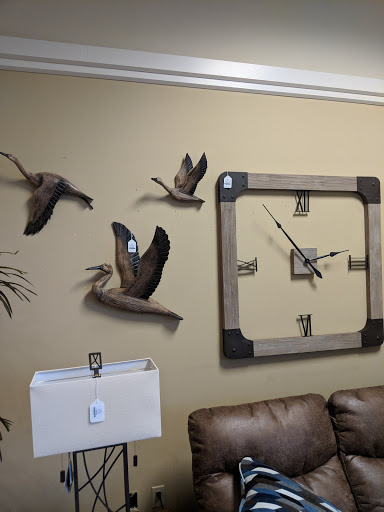 Furniture Store «La-Z-Boy Furniture Galleries», reviews and photos, 19230 Alderwood Mall Pkwy #180, Lynnwood, WA 98036, USA