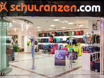 Schulranzen im Europa Center Berlin