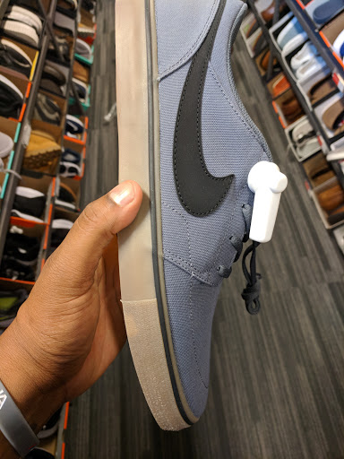 Department Store «Nordstrom Rack Tempe Marketplace», reviews and photos, 1900 E Rio Salado Pkwy, Tempe, AZ 85281, USA