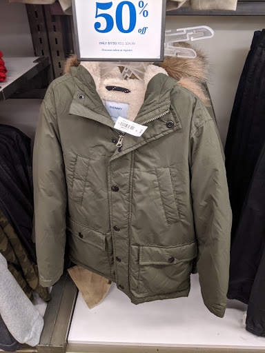 Clothing Store «Old Navy», reviews and photos, 1025 Veterans Pkwy, Clarksville, IN 47129, USA