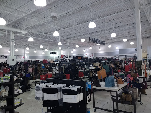 Department Store «Saks OFF 5TH», reviews and photos, 3885 Eagan Outlets Pkwy, Eagan, MN 55122, USA