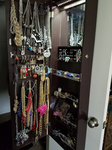 Fashion Accessories Store «Charming Charlie», reviews and photos, 5267 Buckeystown Pike, Frederick, MD 21704, USA