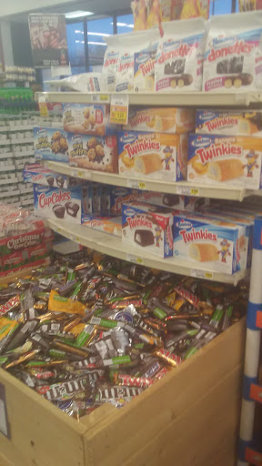 Grocery Store «Cash Saver Food Outlet», reviews and photos, 600 E Race Ave, Searcy, AR 72143, USA