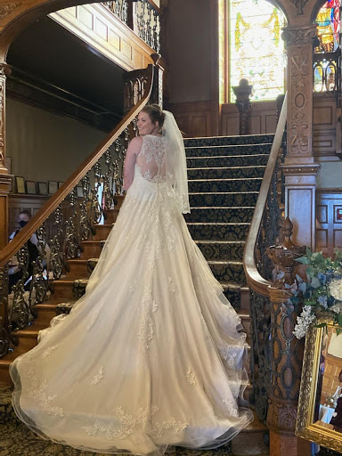 Bridal Shop «Allure Bridal Salon», reviews and photos, 29457 W 6 Mile Rd, Livonia, MI 48152, USA