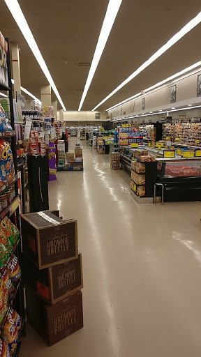 Grocery Store «Jewel-Osco», reviews and photos, 6140 Northwest Hwy, Crystal Lake, IL 60014, USA