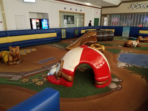 Shopping Mall «Wilton Mall», reviews and photos, 3065 NY-50, Saratoga Springs, NY 12866, USA